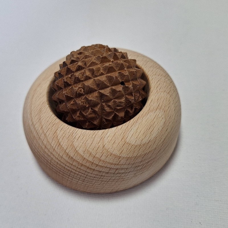 Maser za dlan s kroglico